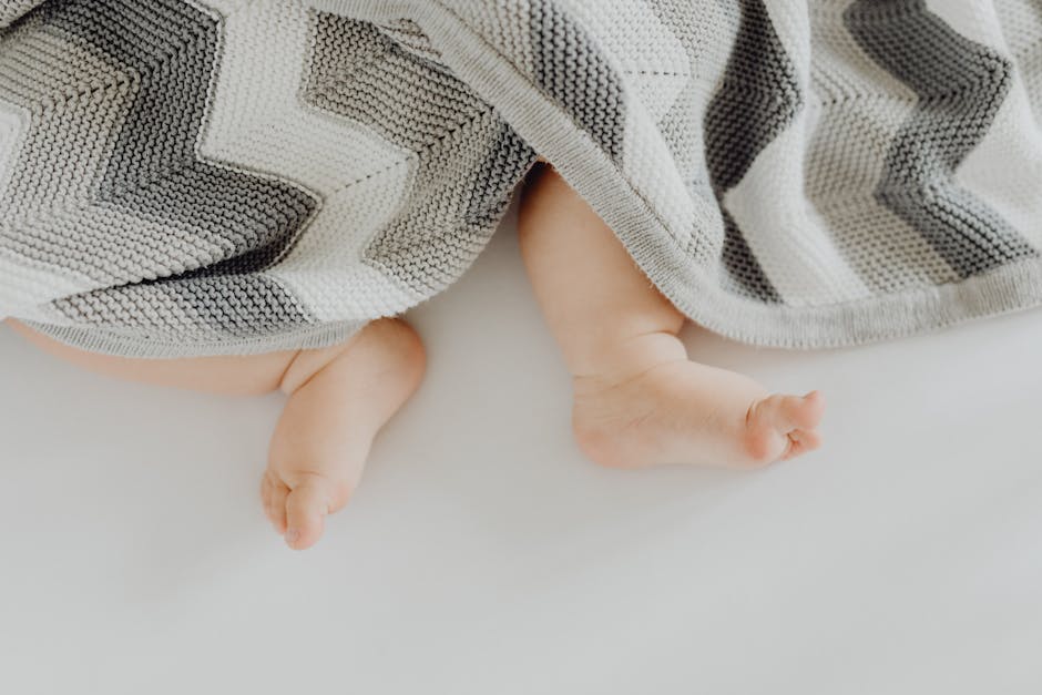 Work-from-Home Foot Care: 5 Essential Tips to Prevent Plantar Fasciitis Pain